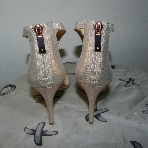Imagine Vince Camuto Phoebe T-Strap Rose Gold Shimmer Satin Heels Size 6 - Picture 6 of 16